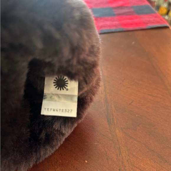 UGG Chocolate Suede Boots - Picture 5 of 6